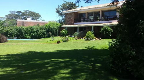 Linda Casa En Venta En Mansa, Punta Del Este.