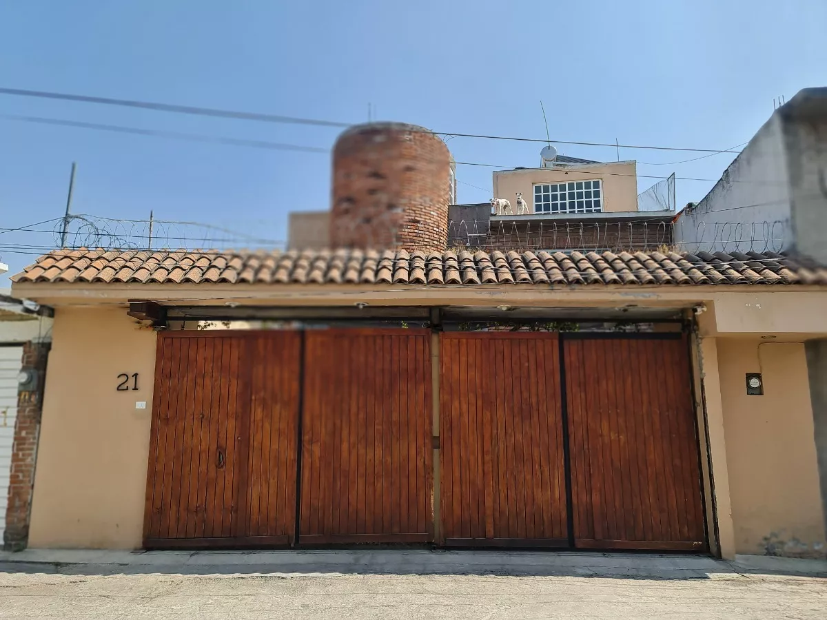 Linda Casa En Calle Cerrada En Tierra Blanca