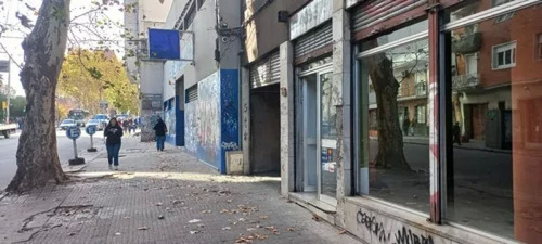 Imagen 2 de 11 de Local Comercial En Alquiler 2 Baños A Pasos De Bps, Cordon