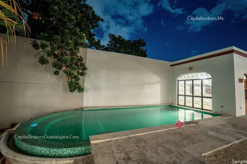 Casa Lujosa En Venta En Centro Histórico Mérida Remodelada