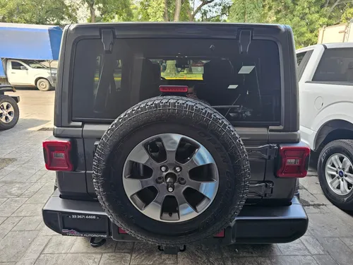 Jeep Wrangler 3.6 Unlimited Sahara 4x4 At