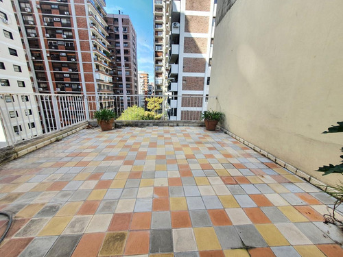 Imagen 25 de 30 de Dúplex En Edificio De Estilo Francés, Excelente Categoría