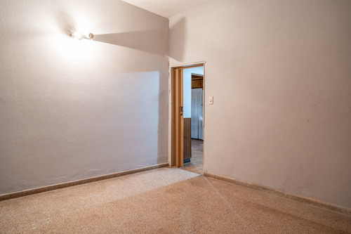 Imagen 12 de 23 de Casa Venta 2 Hab Cochera Cubierta Y Monoambiente