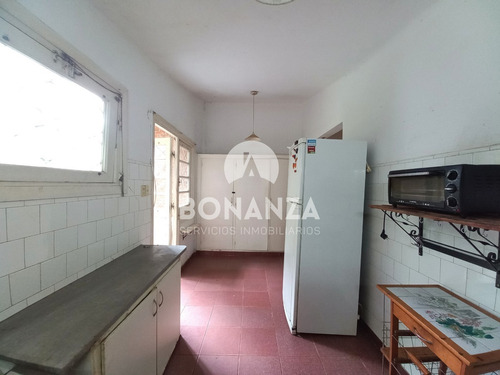 Imagen 12 de 30 de Casa En Venta En Piriápolis Barrio Residencial Country 3 Dormitorios Parrillero Parque Buen Terreno De 594 M²