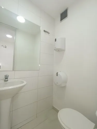 Local En Arriendo/venta En Chapinero Alto. Cod A22221