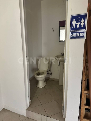 Renta Local Pa. Av. Tecnologico 4, Queretaro