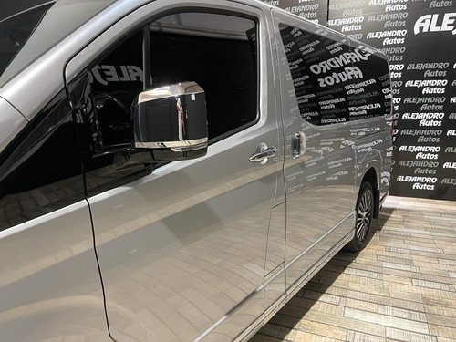 Imagen 18 de 18 de Toyota Hiace Vx 2022