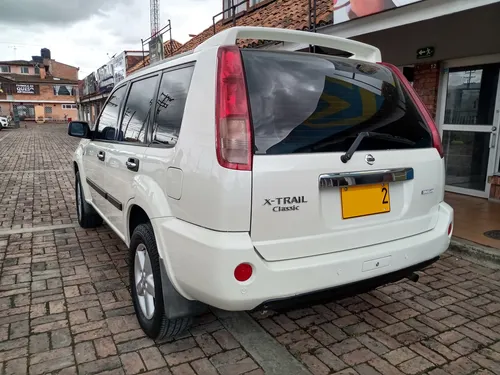 Nissan X-Trail 2.5cc MT AA 4X4