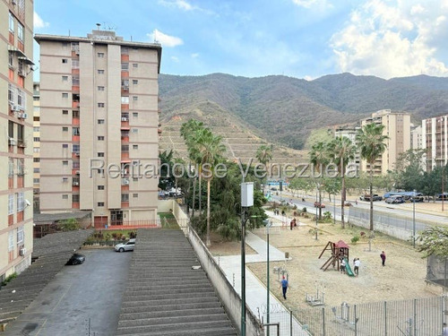 Amplio Apartamento En Motalban Ii Excelente Edificio - 25-17815 - Jca
