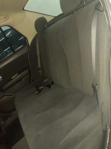 Nissan Tiida Sedan 1.8 Flex 4p 2012