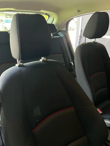 Mazda 2 1.5 Touring Carbón Edition