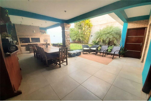 Imagen 14 de 14 de Vendo Casa En El Barrio San Francisco De Cambyreta, A Pasos Del Centro De Encarnación
