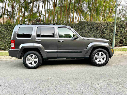 Imagen 7 de 14 de Jeep Cherokee 4x4
