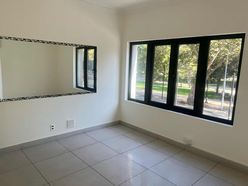 Vendo O Permuto Gran Departamento Frente A Parque Forestal!!