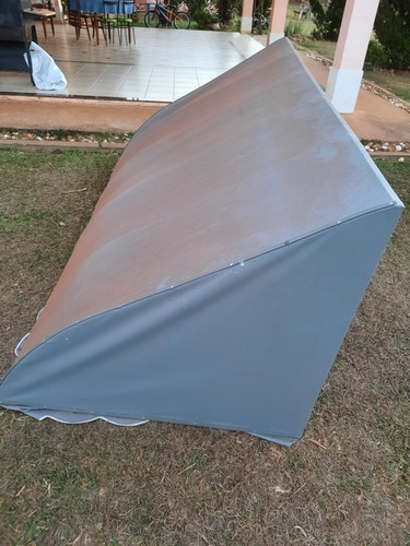 Imagem 2 de 3 de Toldo