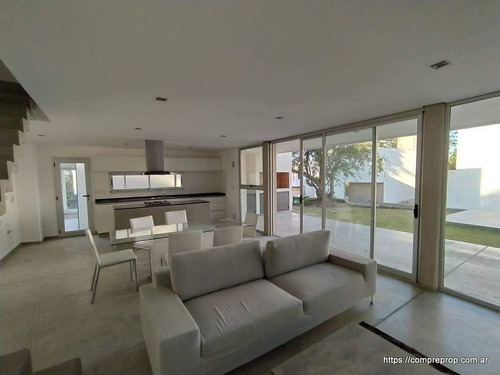 Imagen 9 de 21 de Housing La Carolina Village 3 Dor 3 Bños Oportunidad