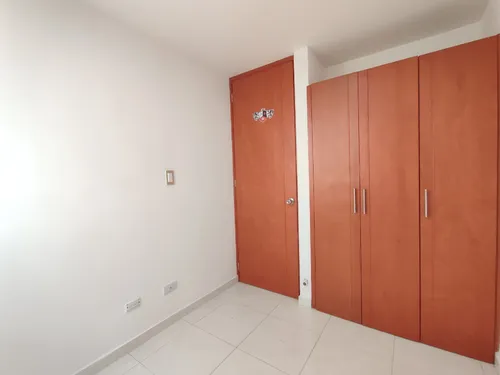 Apartamento En Arriendo En Prados Del Este. Cod A30383
