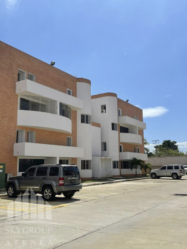 Jonathan Rodríguez Vende Apartamento En Conj. Res. Cumbres De San Diego  Ata-1484