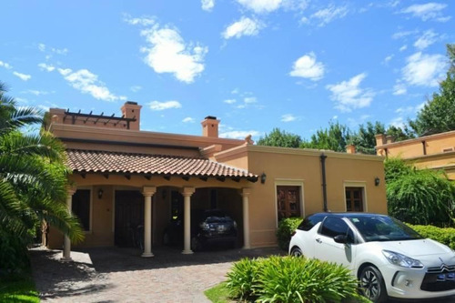 Casa  En Venta Ubicado En Buen Retiro, Pilar, G.b.a. Zona Norte