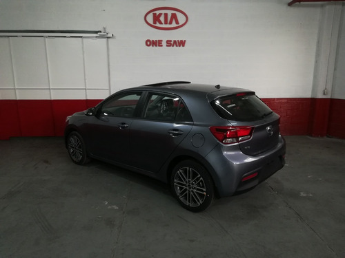 Imagen 11 de 21 de Kia Rio 2022 Sx At