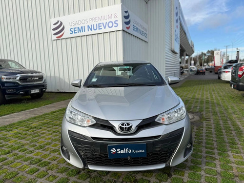 Toyota Yaris 1.5 SPORT GL E 4X2 HB MT 5P