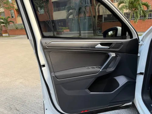 Volkswagen Tiguan Allspace Comfortline 2.0 Tsi 4motion Blindaje 2 plus