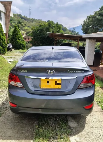 Hyundai Accent 1.6l 4 p