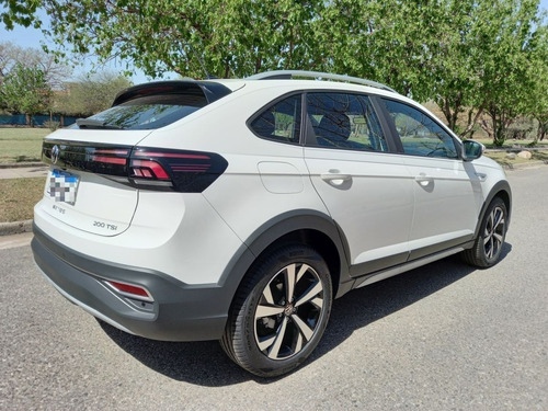 Imagen 6 de 18 de Volkswagen Nivus 200tsi Highline At 2021 0km Patentada