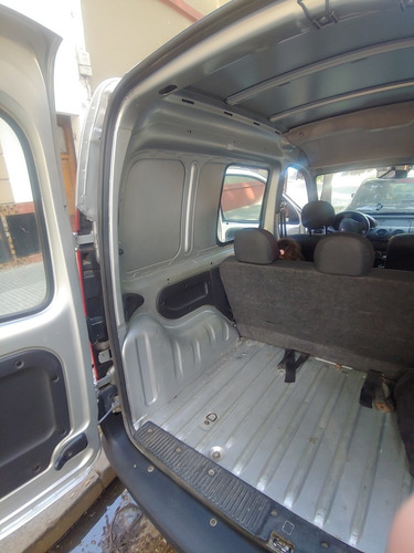 Imagen 16 de 24 de Renault Kangoo 2016 1.6 Furgon Ph3 Confort 5as Lc