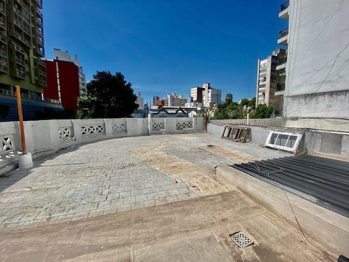Imagen 18 de 18 de Planta Alta De Estilo / Ideal Uso Profesional Institucional
