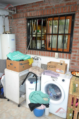 Imagen 5 de 14 de Excelente Triplex - Patio - Muy Luminoso - Bajas Expensas - Cochera Comun