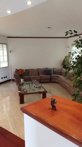 Imagen 4 de 14 de Alquilo Casa 350m2 5h/6b/8p Colinas De Tamanaco 6189