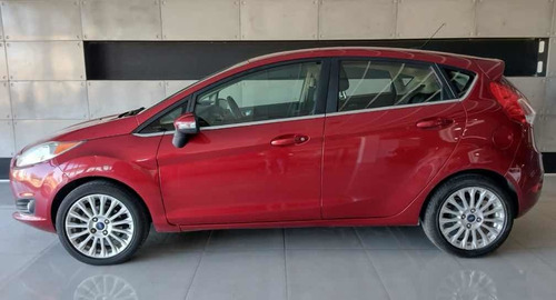 Imagen 4 de 7 de Ford Fiesta 1.6 Titanium