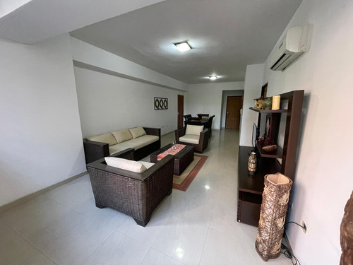 En Alquiler Apartamento En Urbanización La Soledad