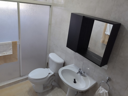 Apartamento En Alquiler Calle Arismendi, Lecheria
