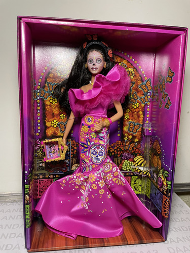 Set 1 Barbie Día De Muertos 2023 Y 1 Barbie Pink Magnolia (Usado)