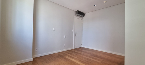 Imagem 17 de 30 de Venda: Apartamento Com Vista Mar Permanente, Na Beira Rio Em Itajaí/sc! - Ap0904