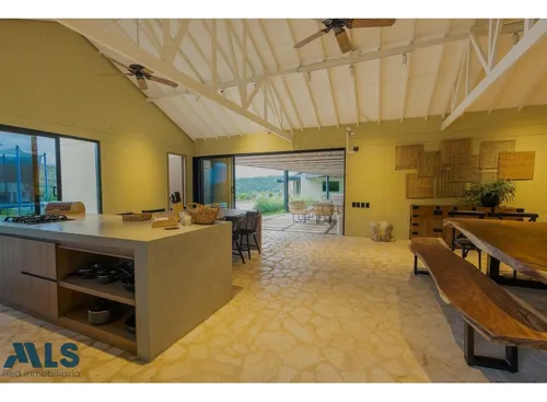Vida De Lujo O Inversión: Tu Oasis En San Jeróni...(mls#252382)