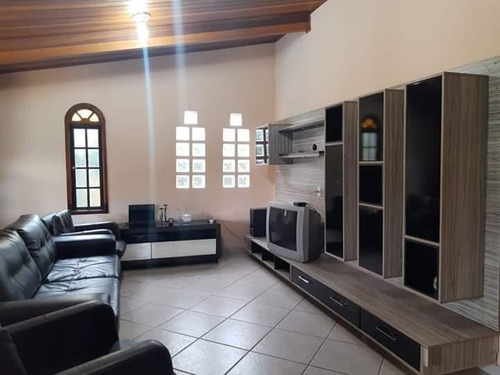 Imagem 3 de 26 de Linda Chácara Ibiuna Casa 4 Dormit., Piscina E Área Gourmet