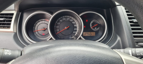 Imagen 9 de 10 de Nissan Tiida 1.8