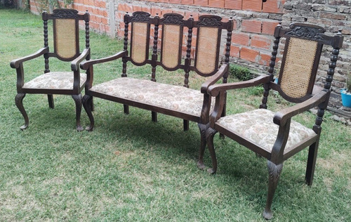 Juego De Sillones Sala En Roble Esterillado Y Tapizado #3844 (Usado)