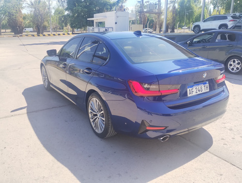 BMW Serie 3 3.0 330i Sedan Sport Line 252cv