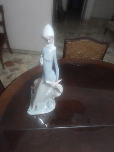 Lladro Original.