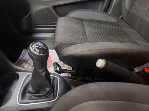 Volkswagen Fox 1.6 MSI TOTAL FLEX CONNECT 4P MANUAL