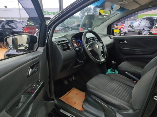 Imagem 11 de 14 de Volkswagen Crossfox
