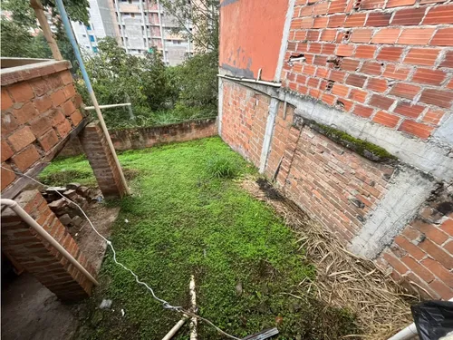 Casa Lote En Envigado Con Potencial Para Inversión