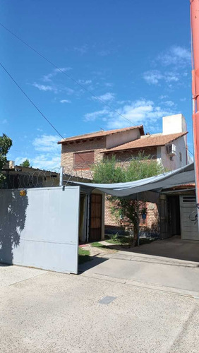 Venta De Casa En Barrio San Lorenzo, Cipolletti