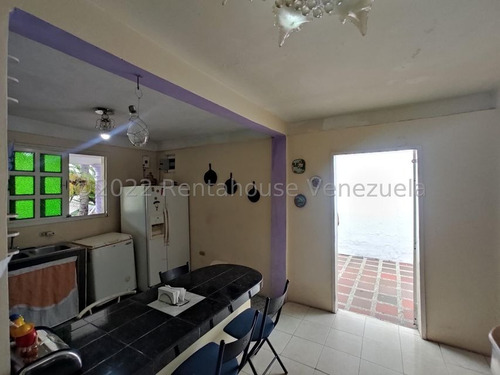 Imagen 6 de 13 de Casa En Venta En Las Delicias Maracay Aragua 22-25698 Irrr