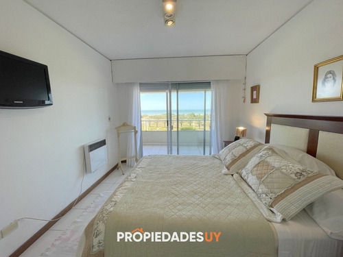 Excelente Precio, Dpto. En Primera Linea De Playa Brava - 3 Dorm. + Dependencia