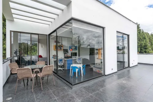 Casa En Arriendo/venta En Guaymaral. Cod V8066